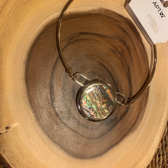 Apt.9 costume necklace w/ faux abalone pendent. - Picture 5 of 5